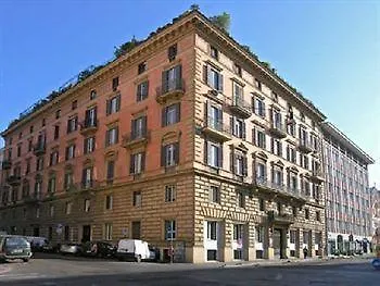 Отель типа "постель и завтрак" Domus Via Veneto 2*