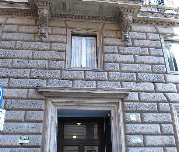 Domus Via Veneto 2*