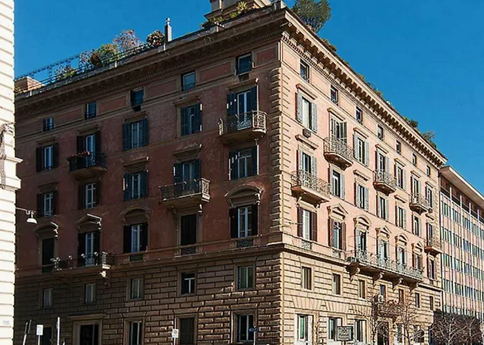 Отель типа "постель и завтрак" Domus Via Veneto 2*